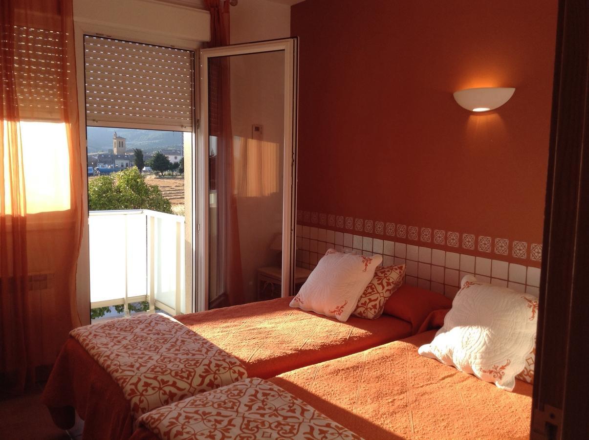 Hostal Camino Del Perdon Uterga Eksteriør bilde