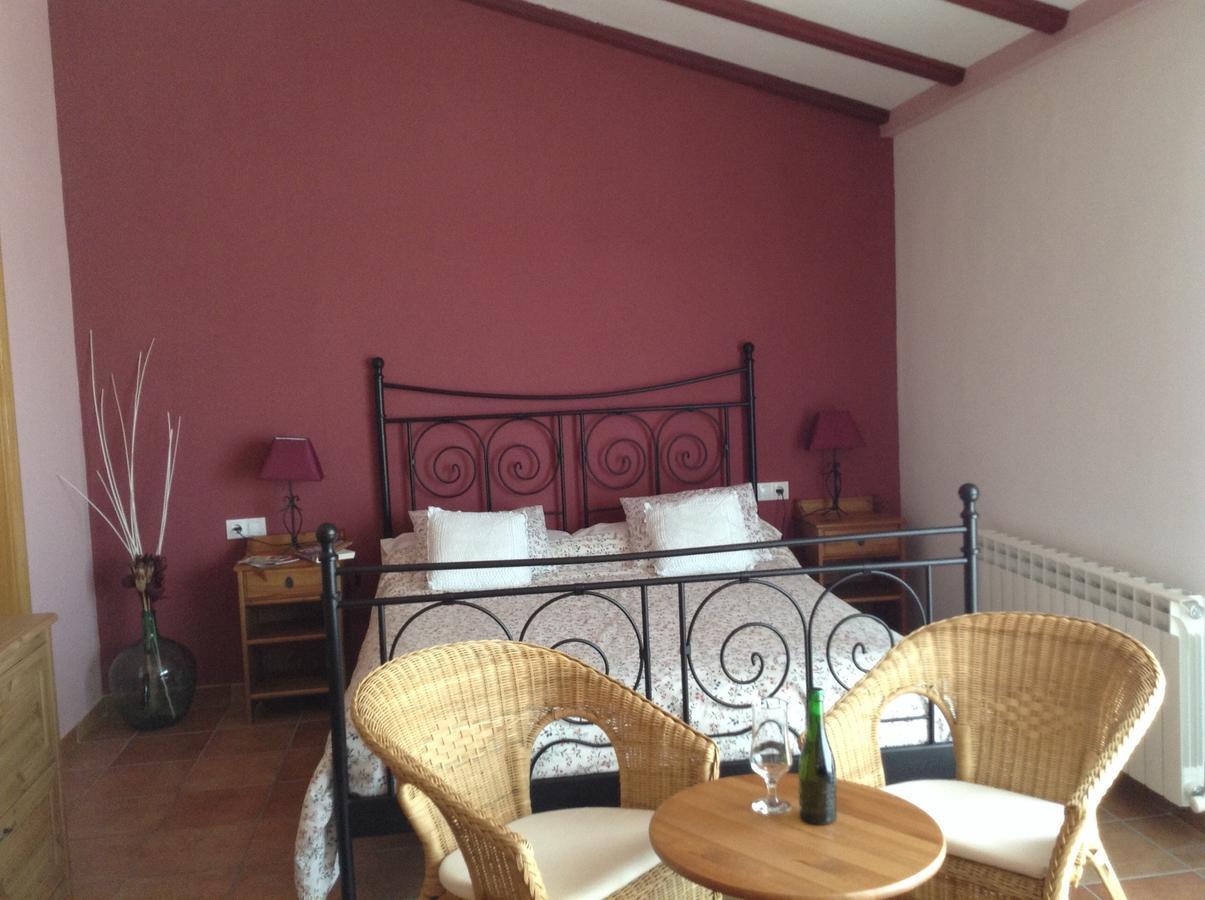 Hostal Camino Del Perdon Uterga Eksteriør bilde